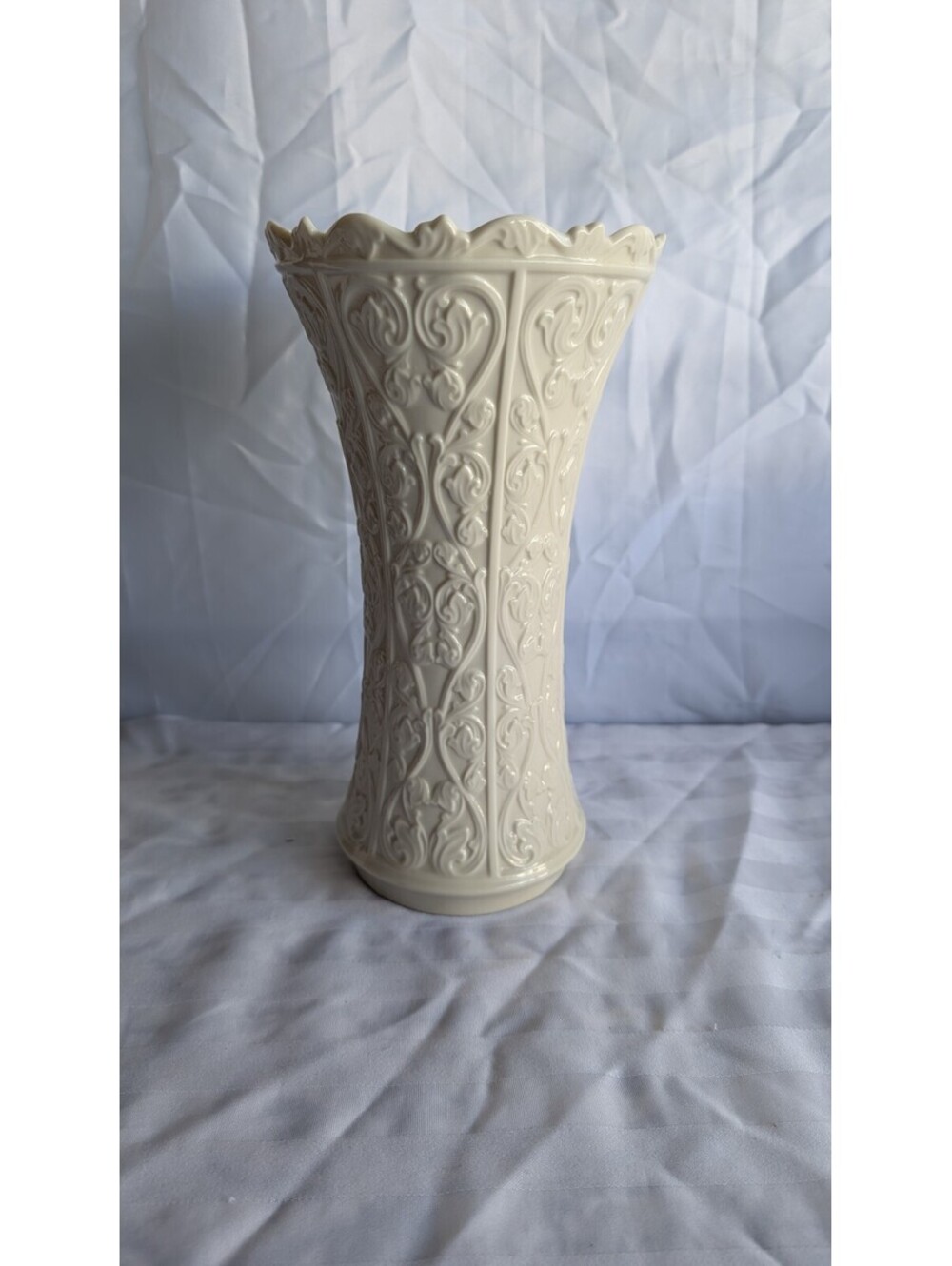 Vintage Lenox Barrington Collection Ivory Porcelain Scroll Relief Vase Scalloped